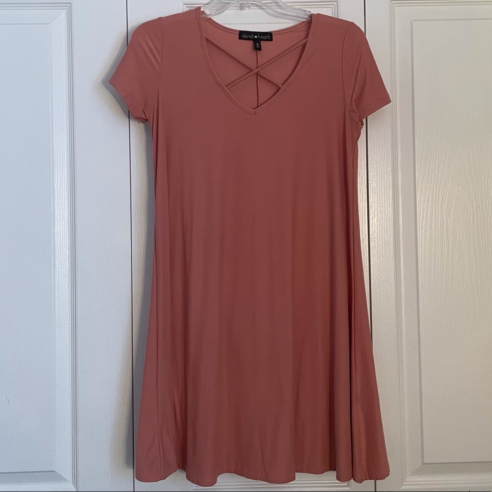 Rose pink Derek Heart mini dress